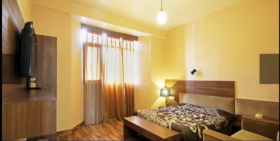 Oyo 8917 Hotel Crystal Palace Shimla Esterno foto